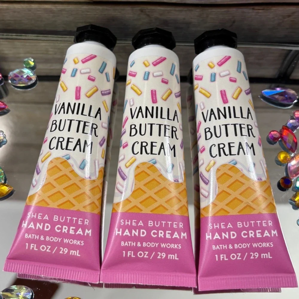 Bath Body Works Vanilla Butter Cream,‎ Happy Birthday, Hand Cream 1oz, Lot of 3